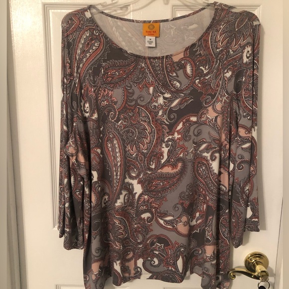 Ruby Rd. Tops - Ruby Rd. Paisley Print Top - Gray and Red